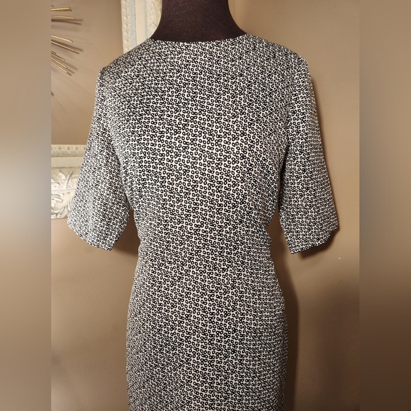 NWT The Limited Dress Size 4P - Picture 2 of 7